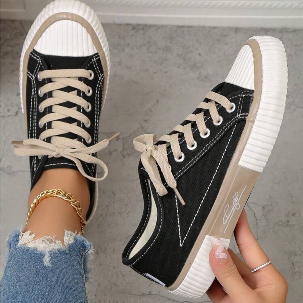 Low Top Wide Fit Canvas Sneakers, Preppy Colorblock Black Flat Shoes - Picture 1 of 6